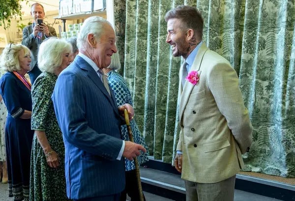 David Beckham chính thức được phong tước Hiệp sĩ bởi Vua Charles III. Ảnh: AP. David Beckham chính thức được phong tước Hiệp sĩ bởi Vua Charles III. Ảnh: AP.