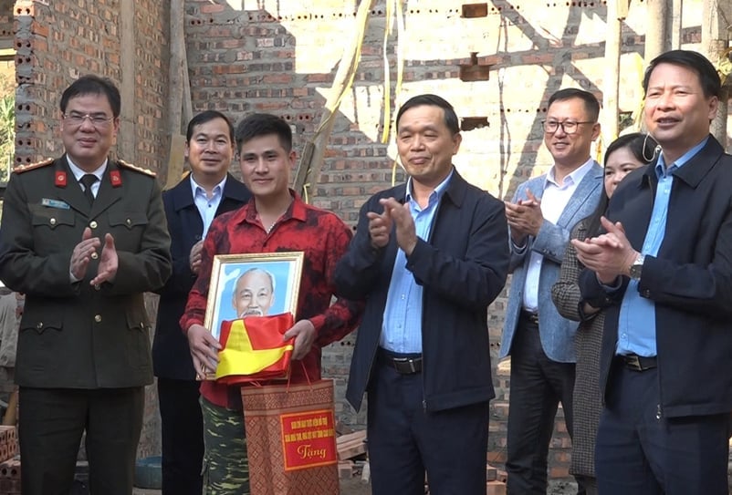 Huyện Bảo Lâm nỗ lực xóa nhà tạm,nhà dột nát, nâng cao đời sống người dân. Ảnh: Bảo Hà. Huyện Bảo Lâm nỗ lực xóa nhà tạm,nhà dột nát, nâng cao đời sống người dân. Ảnh: Bảo Hà.