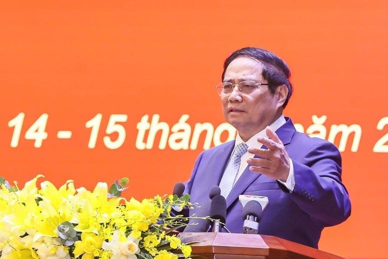 Thủ tướng Phạm Minh Chính dự Hội nghị trực tuyến toàn quốc tập huấn chuyên môn, nghiệp vụ về công tác tổ chức xây dựng Đảng, quản lý Nhà nước và hoạt động của Mặt trận Tổ quốc, các đoàn thể chính trị ở cấp xã. Ảnh: TTX. Thủ tướng Phạm Minh Chính dự Hội nghị trực tuyến toàn quốc tập huấn chuyên môn, nghiệp vụ về công tác tổ chức xây dựng Đảng, quản lý Nhà nước và hoạt động của Mặt trận Tổ quốc, các đoàn thể chính trị ở cấp xã. Ảnh: TTX.