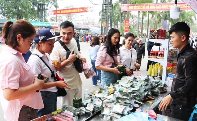 Hội Nông dân các cấp đã hỗ trợ 2.357 hội viên đăng ký tài khoản trên sàn thương mại điện tử và quảng bá các sản phẩm OCOP. Ảnh: Cổng thông tin Bắc Ninh.