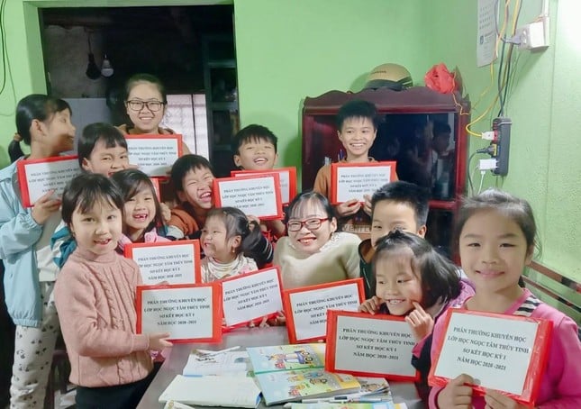 Lớp học 5 không' mang tên 'Ngọc Tâm Thủy Tinh' mang tri thức đến gần hơn với nhiều em học sinh khó khăn. Ảnh: Tân Hiệp Phát. Lớp học 5 không' mang tên 'Ngọc Tâm Thủy Tinh' mang tri thức đến gần hơn với nhiều em học sinh khó khăn. Ảnh: Tân Hiệp Phát.