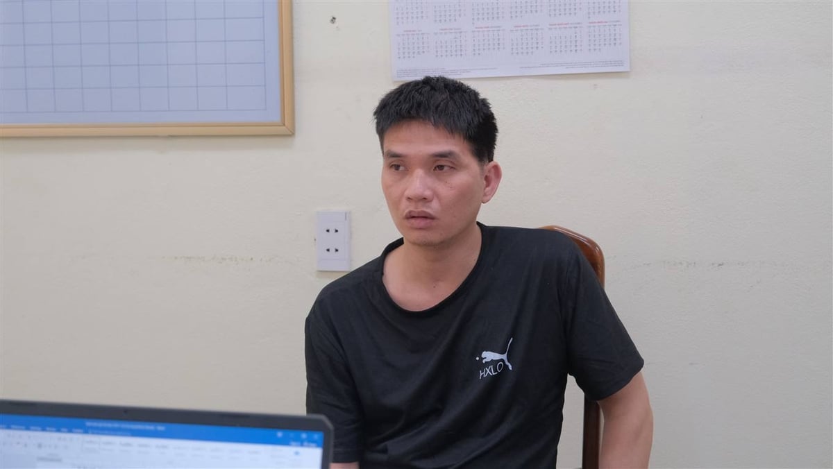 Đối tượng Hoàng Văn Duy, kẻ buôn người đã bị bắt sau 14 năm lẩn trốn. Ảnh: Công an tỉnh Cao Bằng. Đối tượng Hoàng Văn Duy, kẻ buôn người đã bị bắt sau 14 năm lẩn trốn. Ảnh: Công an tỉnh Cao Bằng.