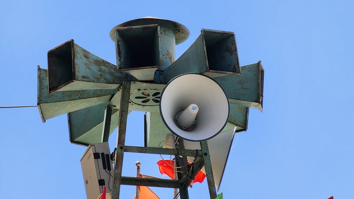 Loa phóng thanh là phương tiện truyền tải thông tin dự báo hạn mặn chủ yếu ở Sóc Trăng trước năm 2015. Ảnh: Kim Anh. Loa phóng thanh là phương tiện truyền tải thông tin dự báo hạn mặn chủ yếu ở Sóc Trăng trước năm 2015. Ảnh: Kim Anh.