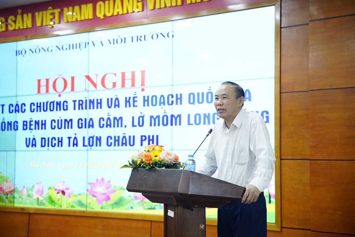 Thứ trưởng Bộ Nông nghiệp và Môi trường Phùng Đức Tiến phát biểu tại Hội nghị. Ảnh: Linh Linh. Thứ trưởng Bộ Nông nghiệp và Môi trường Phùng Đức Tiến phát biểu tại Hội nghị. Ảnh: Linh Linh.