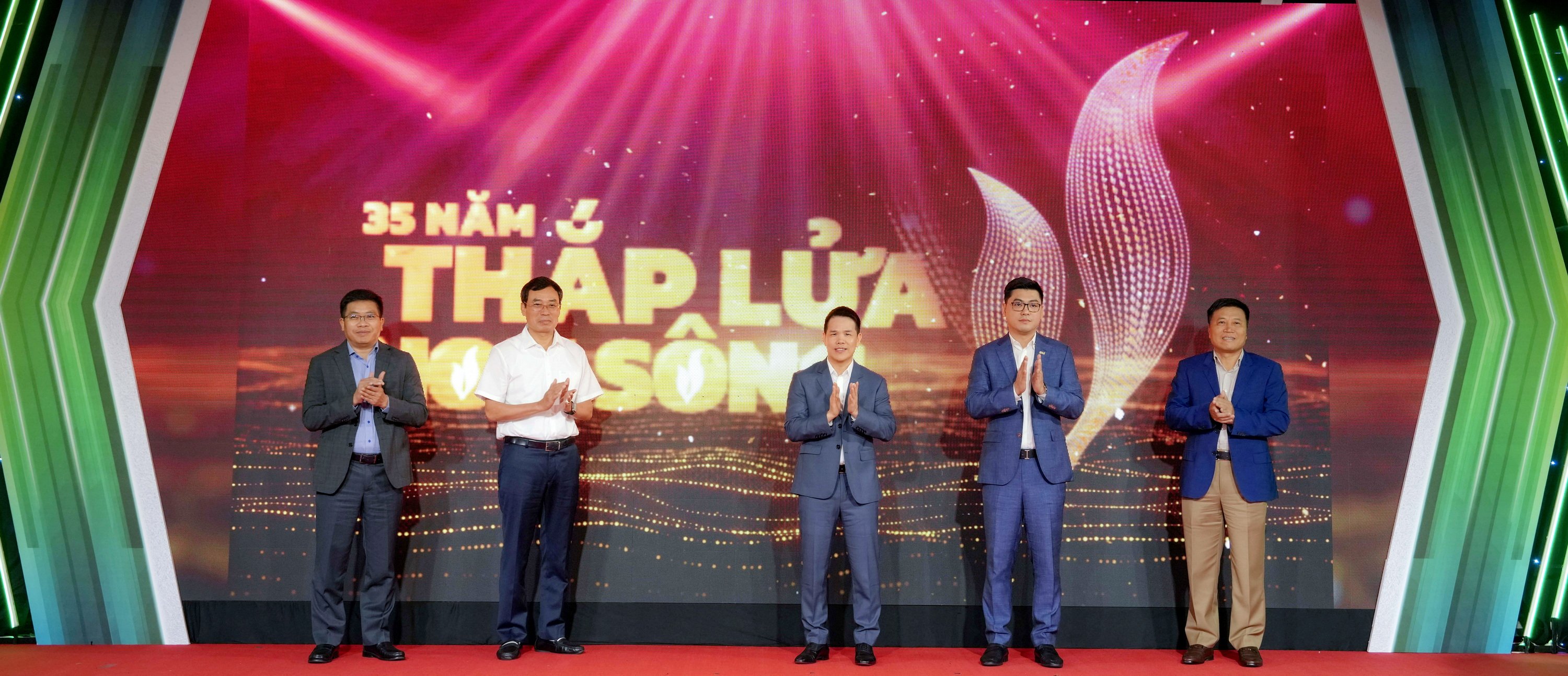 Khai mạc PV GAS Talks '35 năm - Thắp lửa non sông'. Ảnh: PV. Khai mạc PV GAS Talks '35 năm - Thắp lửa non sông'. Ảnh: PV.