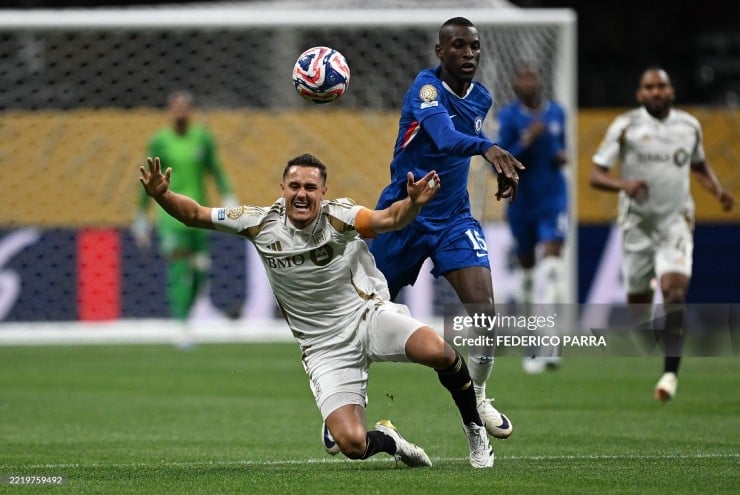 Chelsea tấn công không quá hay trong hiệp một. Ảnh: GettyImages. Chelsea tấn công không quá hay trong hiệp một. Ảnh: GettyImages.