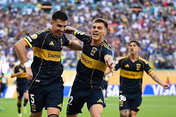 Boca Juniors chơi hơi lép vế những phút đầu nhưng tung đòn rất sắc ở nửa sau hiệp 1 để dẫn bàn. Ảnh: GettyImages. Boca Juniors chơi hơi lép vế những phút đầu nhưng tung đòn rất sắc ở nửa sau hiệp 1 để dẫn bàn. Ảnh: GettyImages.