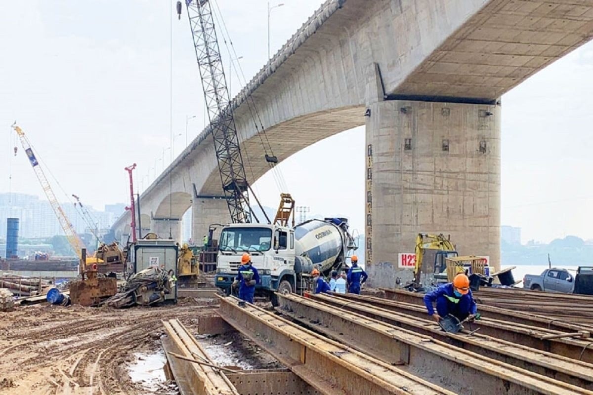 Chính phủ đặt mục tiêu tăng trưởng GDP năm nay trên 8%, buộc các bộ, ngành phải đẩy nhanh tiến độ giải ngân vốn đầu tư công. Ảnh: ITN. Chính phủ đặt mục tiêu tăng trưởng GDP năm nay trên 8%, buộc các bộ, ngành phải đẩy nhanh tiến độ giải ngân vốn đầu tư công. Ảnh: ITN.