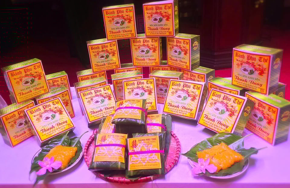 Bánh phu thê của các hộ sản xuất truyền thống Thu Thủy và Hằng Thọ tại Đình Bảng. Ảnh: Bảo Hà. Bánh phu thê của các hộ sản xuất truyền thống Thu Thủy và Hằng Thọ tại Đình Bảng. Ảnh: Bảo Hà.
