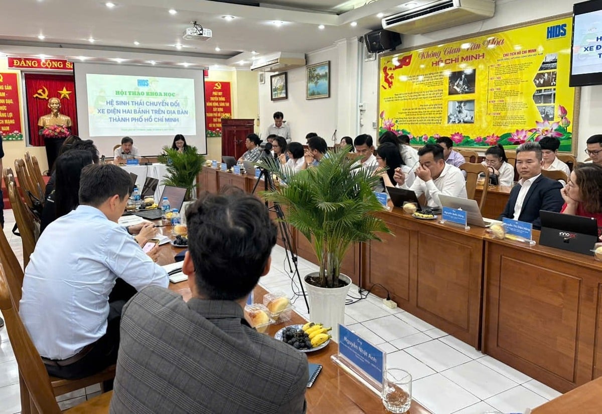 Toàn cảnh hội thảo 'Hệ sinh thái chuyển đổi xe điện hai bánh trên địa bàn TP.HCM'. Ảnh: Hà Duyên. Toàn cảnh hội thảo 'Hệ sinh thái chuyển đổi xe điện hai bánh trên địa bàn TP.HCM'. Ảnh: Hà Duyên.