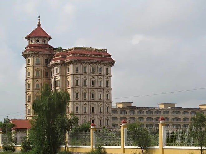 Đại học Hà Hoa Tiên bị đình chỉ 12 tháng. Ảnh: Hanam.gov.vn. Đại học Hà Hoa Tiên bị đình chỉ 12 tháng. Ảnh: Hanam.gov.vn.