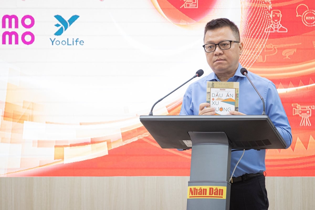 Tổng biên tập báo Nhân dân Lê Quốc Minh phát biểu tại sự kiện. Ảnh: Báo Nhân dân. Tổng biên tập báo Nhân dân Lê Quốc Minh phát biểu tại sự kiện. Ảnh: Báo Nhân dân.