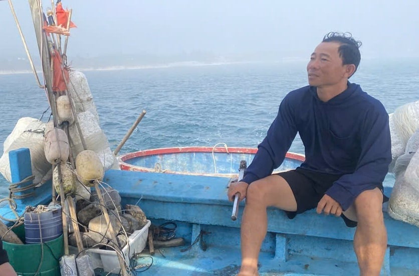 Theo ngư dân, nghề này vất vả nhưng cải thiện thu nhập đáng kể. Ảnh: Võ Hà. Theo ngư dân, nghề này vất vả nhưng cải thiện thu nhập đáng kể. Ảnh: Võ Hà.