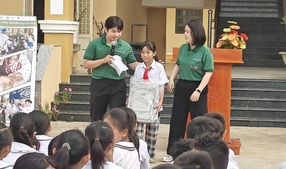 Với các hoạt động tuyên truyền học đường, chương trình kỳ vọng sẽ giáo dục cộng đồng về ý thức phòng chống bệnh dại đạt nhiều dấu ấn mới. Ảnh: Lê Bình. Với các hoạt động tuyên truyền học đường, chương trình kỳ vọng sẽ giáo dục cộng đồng về ý thức phòng chống bệnh dại đạt nhiều dấu ấn mới. Ảnh: Lê Bình.