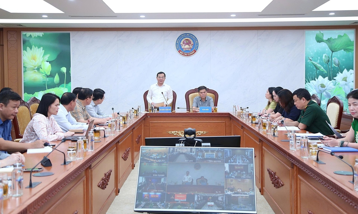 Hội nghị thu hút đông đảo các Bộ ngành, địa phương tham dự tại các điểm cầu trực tuyến. Ảnh: MOF. Hội nghị thu hút đông đảo các Bộ ngành, địa phương tham dự tại các điểm cầu trực tuyến. Ảnh: MOF.
