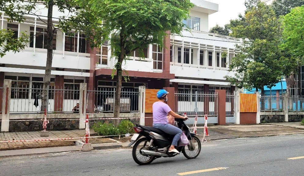 Việc sử dụng trụ sở, xử lý tài sản công sau sắp xếp đơn vị hành chính sẽ tuân thủ đúng quy định của Chính phủ. Ảnh: Minh Đảm. Việc sử dụng trụ sở, xử lý tài sản công sau sắp xếp đơn vị hành chính sẽ tuân thủ đúng quy định của Chính phủ. Ảnh: Minh Đảm.