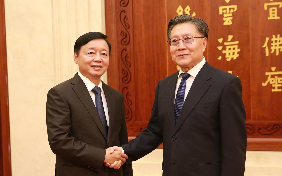 Phó Thủ tướng Chính phủ Trần Hồng Hà và Phó Ủy viên trưởng Nhân đại toàn quốc Trung Quốc Vương Đông Minh. Ảnh: VGP. Phó Thủ tướng Chính phủ Trần Hồng Hà và Phó Ủy viên trưởng Nhân đại toàn quốc Trung Quốc Vương Đông Minh. Ảnh: VGP.