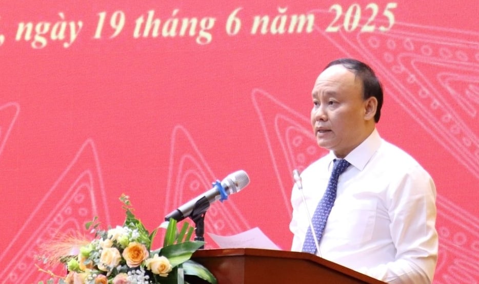 Ông Nguyễn Tùng Phong, Bí thư Đảng ủy, Cục trưởng Cục Quản lý và Xây dựng công trình thủy lợi phát biểu tại Đại hội. Ảnh: Nguyễn Thủy. Ông Nguyễn Tùng Phong, Bí thư Đảng ủy, Cục trưởng Cục Quản lý và Xây dựng công trình thủy lợi phát biểu tại Đại hội. Ảnh: Nguyễn Thủy.