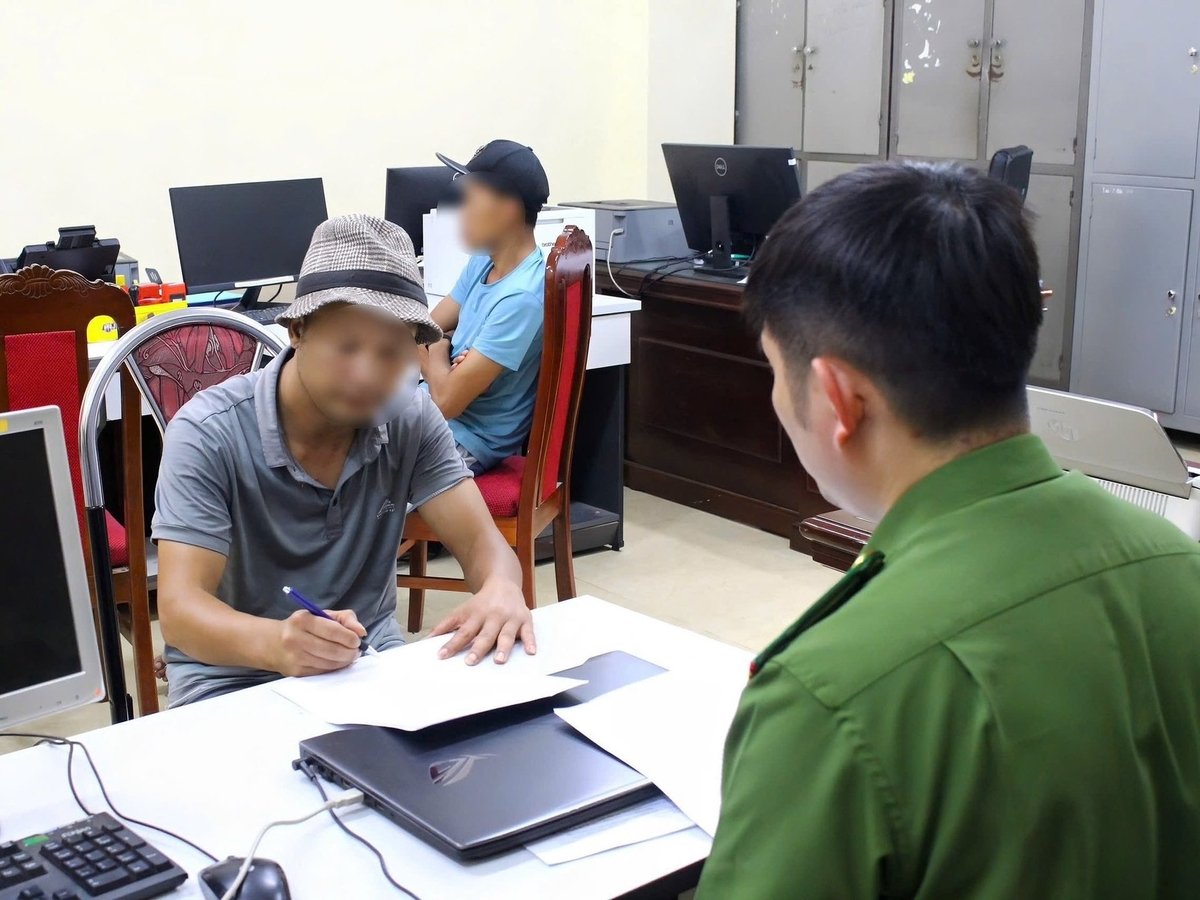 Đối tượng Lường Văn Chính tại trụ sở công an tỉnh. Ảnh: Văn Điệp. Đối tượng Lường Văn Chính tại trụ sở công an tỉnh. Ảnh: Văn Điệp.