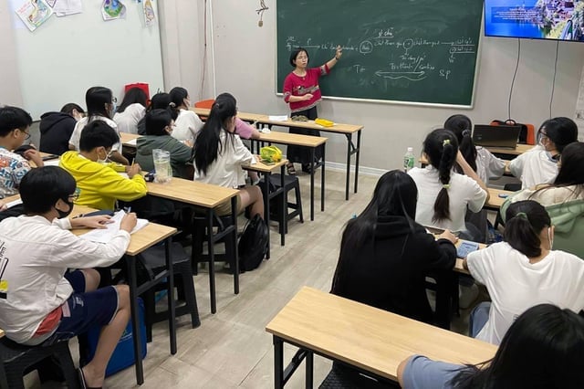 Đại biểu Quốc hội đặt vấn đề liệu lượng kiến thức có đang quá nặng hay không... Ảnh minh hoạ