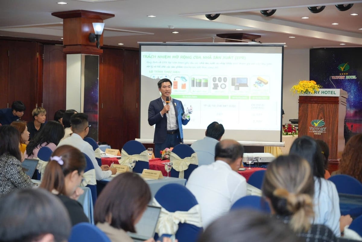 Nhiều doanh nghiệp sản xuất, tái chế vẫn gặp khó khăn khi thực hiện EPR. Ảnh: Hà Duyên. Nhiều doanh nghiệp sản xuất, tái chế vẫn gặp khó khăn khi thực hiện EPR. Ảnh: Hà Duyên.