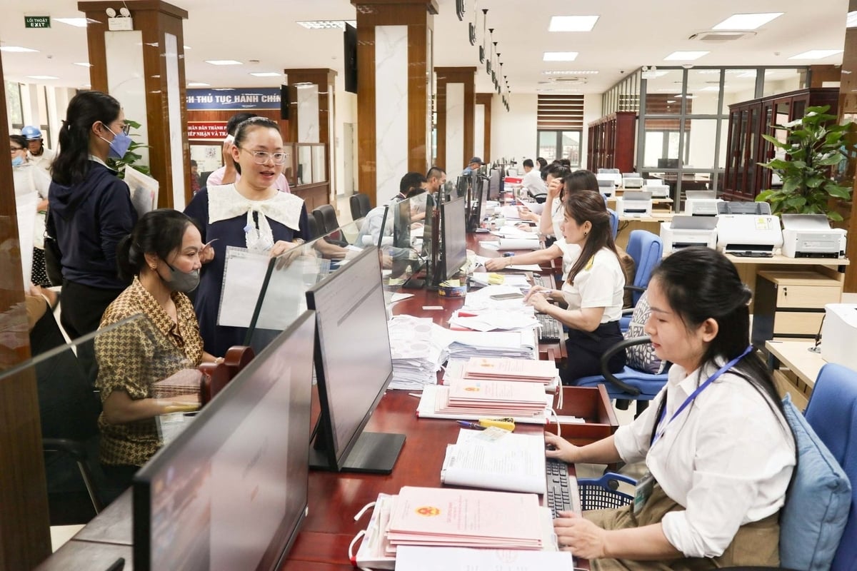 Nghệ An chỉ đạo không được dừng, tạm dừng, không tiếp nhận hồ sơ TTHC. Ảnh: Thanh Phúc. Nghệ An chỉ đạo không được dừng, tạm dừng, không tiếp nhận hồ sơ TTHC. Ảnh: Thanh Phúc.