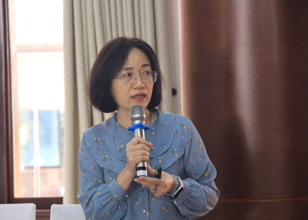 Bà Huỳnh Thị Liên Hoa, Viện Quy hoạch và Thiết kế nông nghiệp phát biểu tham luận tại hội thảo. Ảnh: Tuấn Trần. Bà Huỳnh Thị Liên Hoa, Viện Quy hoạch và Thiết kế nông nghiệp phát biểu tham luận tại hội thảo. Ảnh: Tuấn Trần.