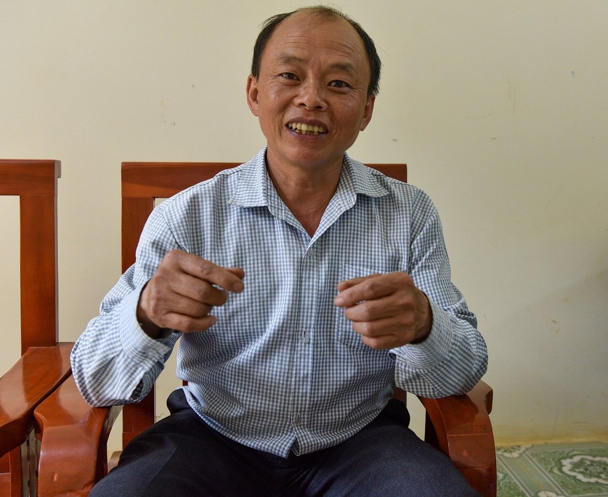 Ông Lù A Dủa, Bí thư xã Phiêng Pằn, cho biết: 'Sau loạt bài, tỉnh, huyện và đặc biệt là xã đã khẩn trương vào cuộc'. Ảnh: Dương Đình Tường. Ông Lù A Dủa, Bí thư xã Phiêng Pằn, cho biết: 'Sau loạt bài, tỉnh, huyện và đặc biệt là xã đã khẩn trương vào cuộc'. Ảnh: Dương Đình Tường.
