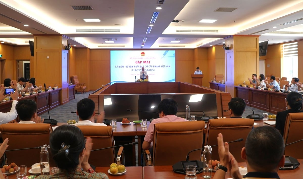 Quang cảnh buổi gặp mặt báo chí tại Bộ Nông nghiệp và Môi trường. Ảnh: Trung Nguyên. Quang cảnh buổi gặp mặt báo chí tại Bộ Nông nghiệp và Môi trường. Ảnh: Trung Nguyên.
