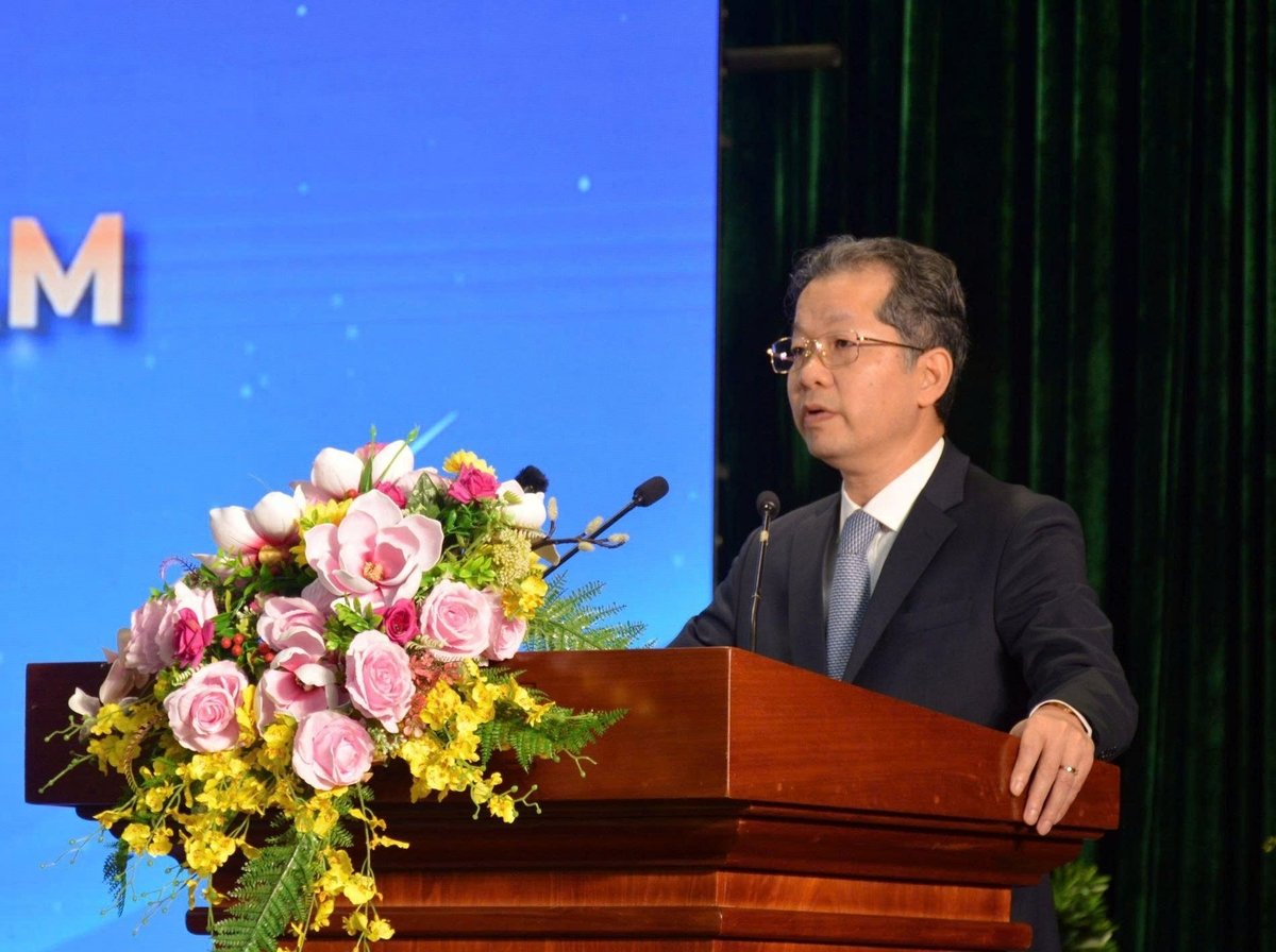 Bí thư Đà Nẵng Nguyễn Văn Quảng phát biểu tại Lễ kỷ niệm 100 năm Ngày Báo chí Cách mạng Việt Nam. Ảnh: Lan Anh Bí thư Đà Nẵng Nguyễn Văn Quảng phát biểu tại Lễ kỷ niệm 100 năm Ngày Báo chí Cách mạng Việt Nam. Ảnh: Lan Anh