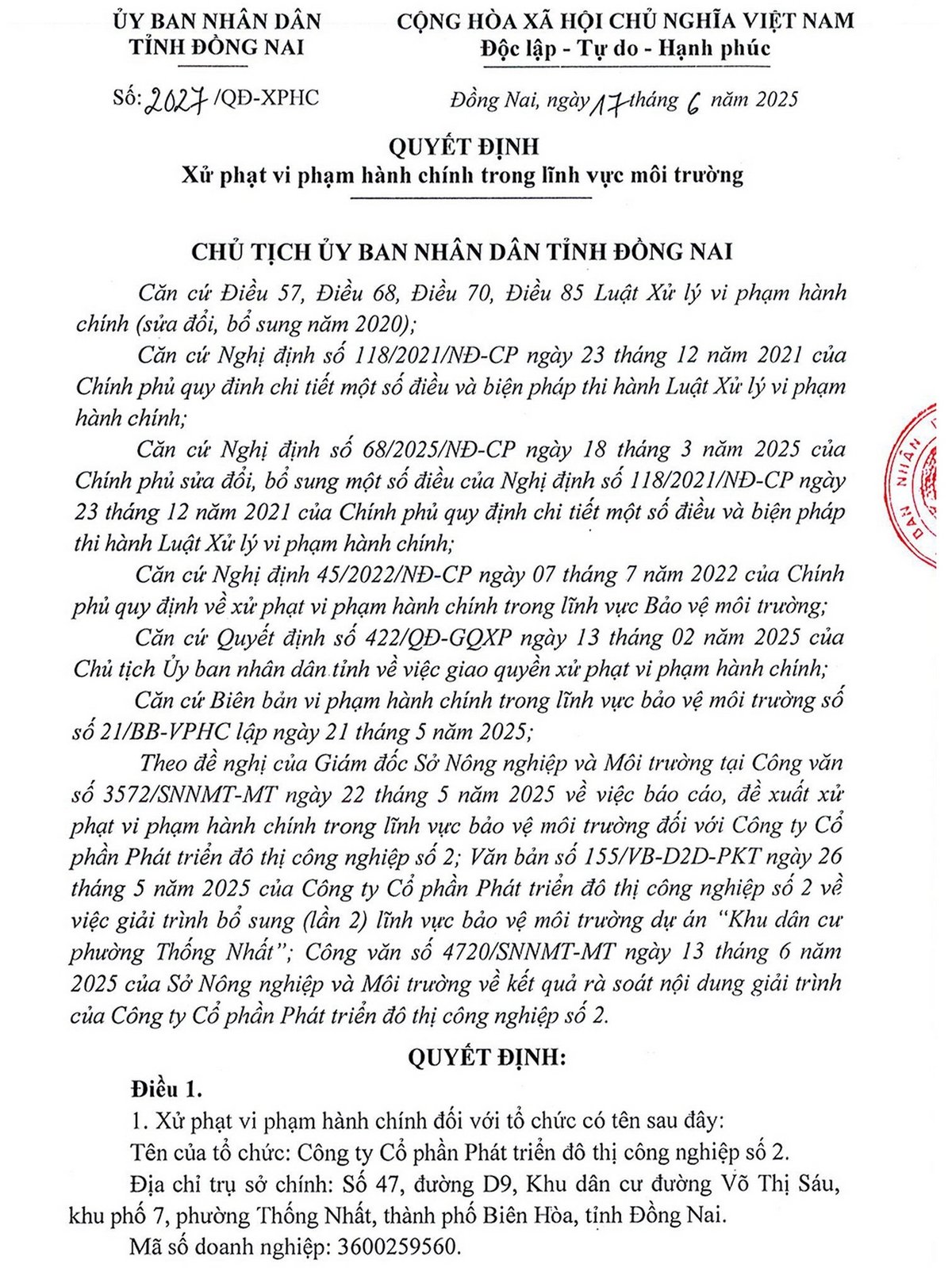 Quyết định xử phạt của UBND tỉnh Đồng Nai đối với Công ty Cổ phần Phát triển Đô thị Công nghiệp số 2 (D2D). Ảnh: Tường Tú.