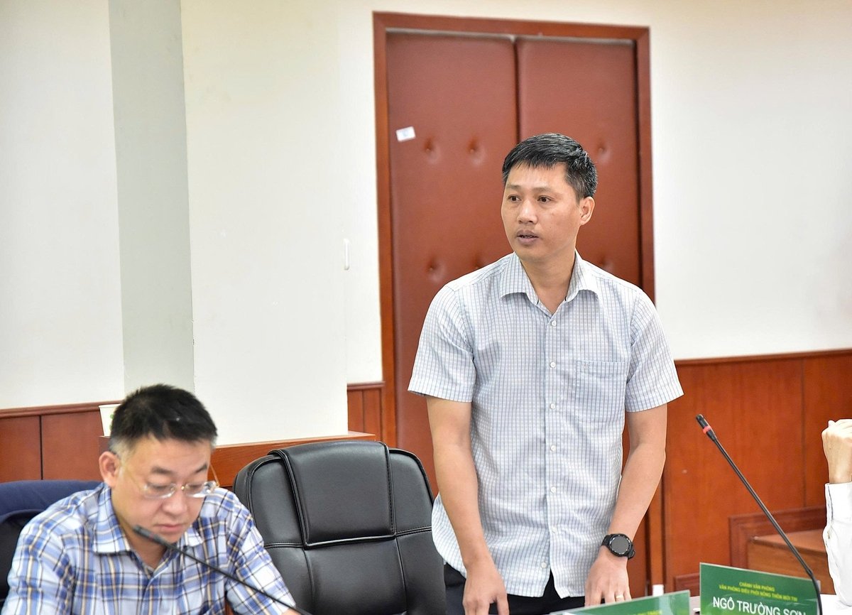 Ông Nguyễn Lê Bình - Phó Chánh Văn phòng phụ trách Văn phòng Quốc gia về giảm nghèo chia sẻ thông tin tại họp báo sáng 20/6. Ảnh: Kiều Chi. Ông Nguyễn Lê Bình - Phó Chánh Văn phòng phụ trách Văn phòng Quốc gia về giảm nghèo chia sẻ thông tin tại họp báo sáng 20/6. Ảnh: Kiều Chi.