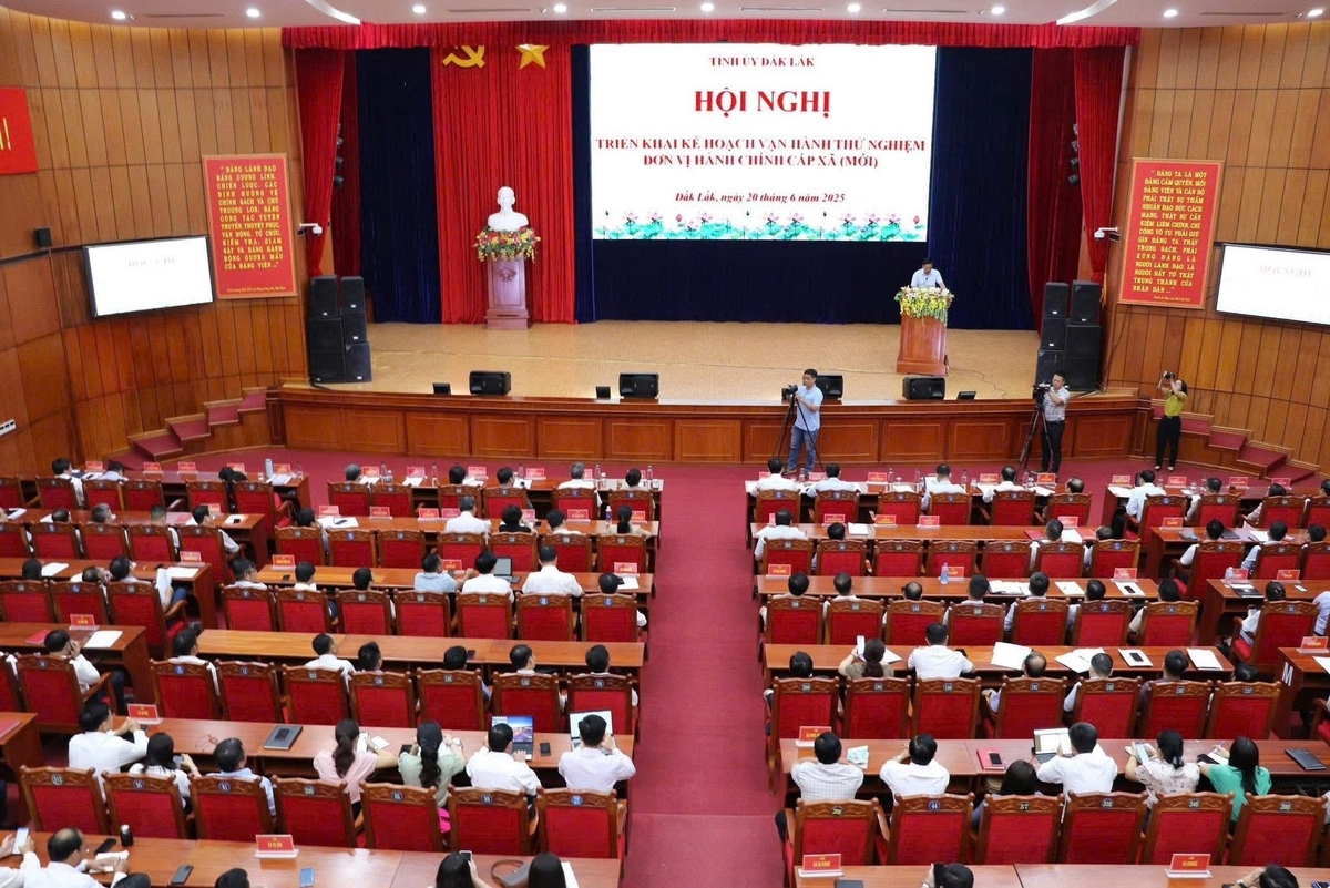 Hội nghị triển khai kế hoạch vận hành thử nghiệm đơn vị hành chính cấp xã mới do Tỉnh ủy Đắk Lắk vừa tổ chức. Ảnh: Tuấn Trần. Hội nghị triển khai kế hoạch vận hành thử nghiệm đơn vị hành chính cấp xã mới do Tỉnh ủy Đắk Lắk vừa tổ chức. Ảnh: Tuấn Trần.