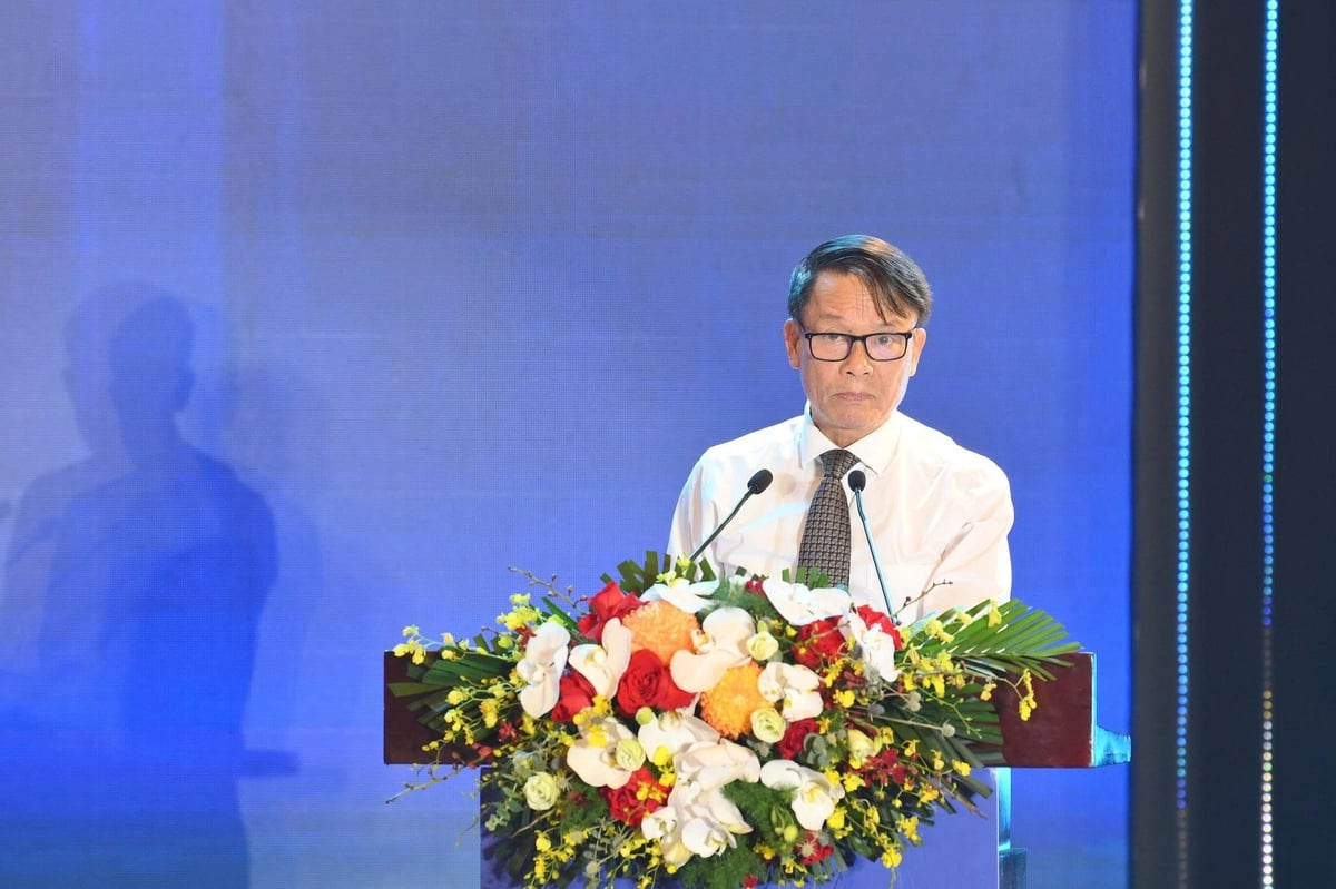 Ông Nguyễn Đức Lợi, Phó Chủ tịch Thường trực Hội Nhà báo Việt Nam, Phó Chủ tịch Thường trực Hội đồng Giải Báo chí Quốc gia phát biểu tại Lễ bế mạc. Ảnh: Thế Đại. Ông Nguyễn Đức Lợi, Phó Chủ tịch Thường trực Hội Nhà báo Việt Nam, Phó Chủ tịch Thường trực Hội đồng Giải Báo chí Quốc gia phát biểu tại Lễ bế mạc. Ảnh: Thế Đại.