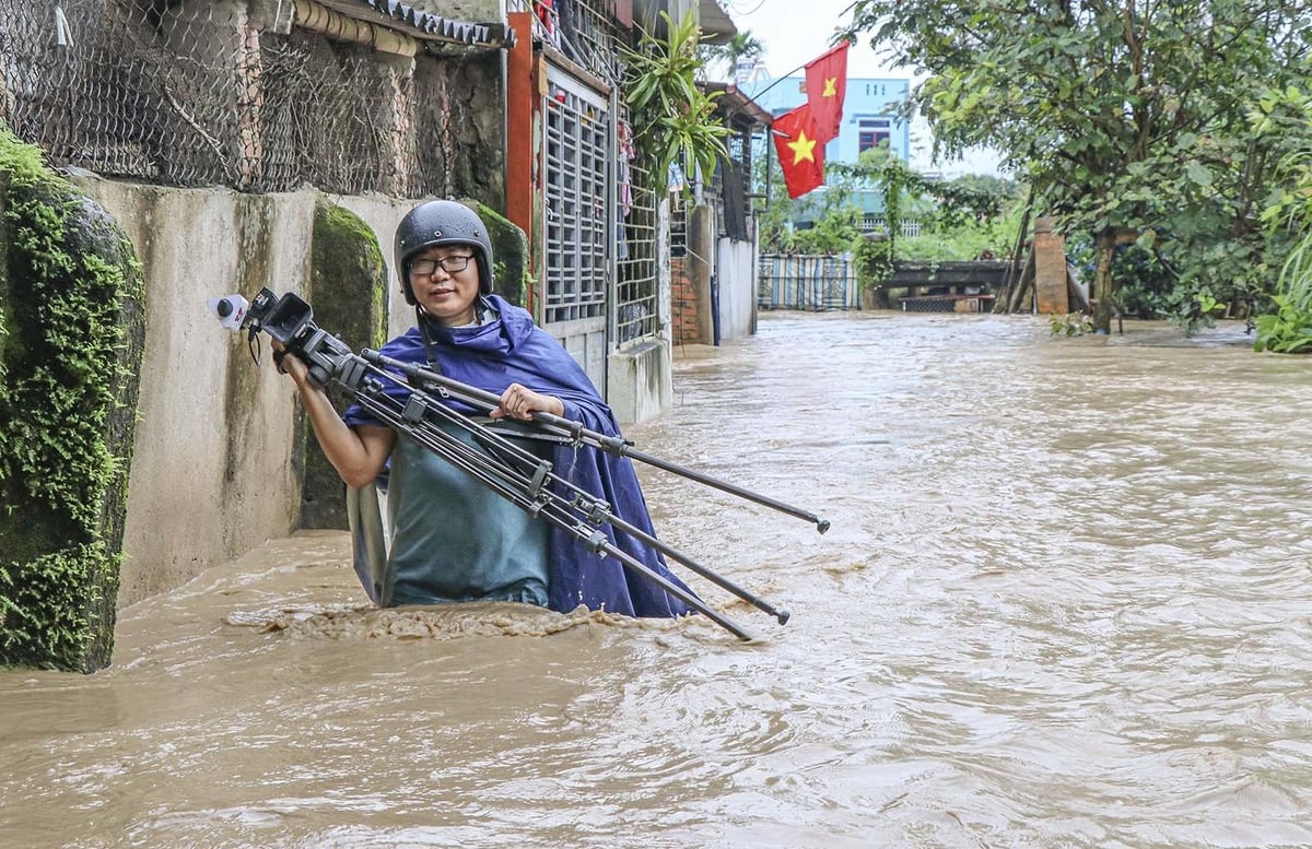 Bức ảnh đạt giải Ấn tượng cuộc thi ảnh 'Khoảnh khắc đẹp của phóng viên Thông tấn'. Ảnh: Trịnh Xuân Tư/TTXVN. Bức ảnh đạt giải Ấn tượng cuộc thi ảnh 'Khoảnh khắc đẹp của phóng viên Thông tấn'. Ảnh: Trịnh Xuân Tư/TTXVN.