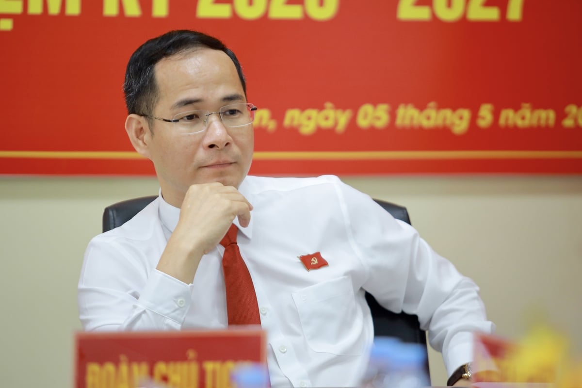 Nhà báo Văn Hùng trải lòng về ngày tháng gắn bó với đất và người Thanh Hóa. Ảnh: Ngọc Linh. Nhà báo Văn Hùng trải lòng về ngày tháng gắn bó với đất và người Thanh Hóa. Ảnh: Ngọc Linh.
