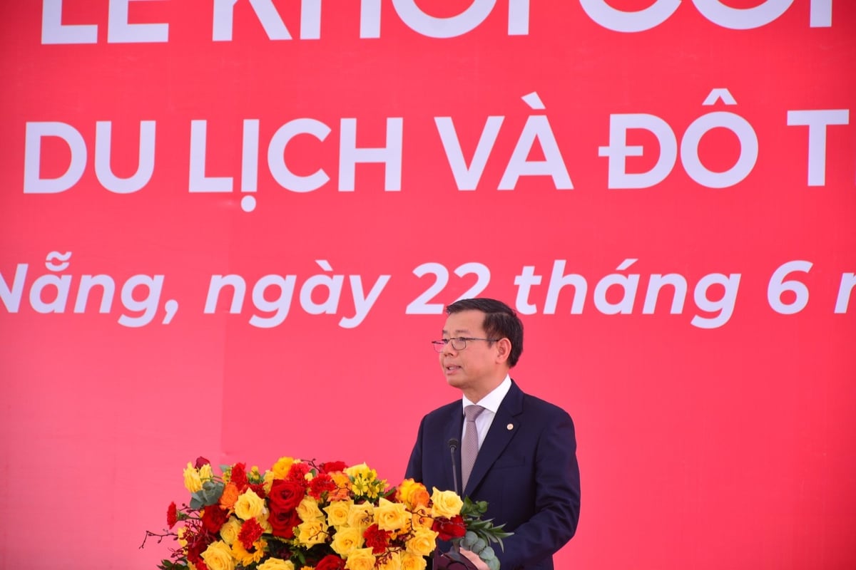 Ông Nguyễn Việt Quang, Phó Chủ tịch Hội đồng Quản trị kiêm Tổng giám đốc Tập đoàn Vingroup phát biểu. Ảnh: Phạm Khải.