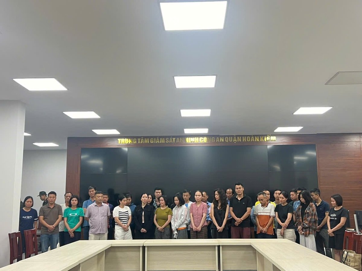 Các đối tượng là lãnh đạo, nhân viên của Viện Pháp y tâm thần Trung ương. Ảnh: Công an TP Hà Nội. Các đối tượng là lãnh đạo, nhân viên của Viện Pháp y tâm thần Trung ương. Ảnh: Công an TP Hà Nội.