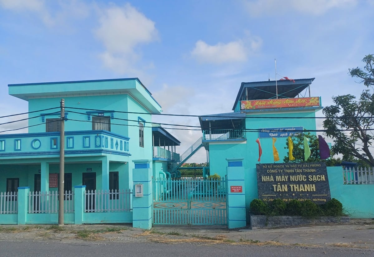 Nhà máy nước Tân Thanh (huyện Kiến Thuỵ). Ảnh: Hoàng Phong. Nhà máy nước Tân Thanh (huyện Kiến Thuỵ). Ảnh: Hoàng Phong.