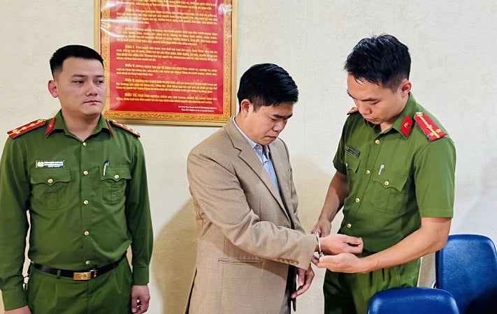 Bị cáo Trần Ngọc Hà, cựu Hiệu trưởng Trường Phổ thông dân tộc bán trú Tiểu học Hoàng Thu Phố 1. Ảnh: Công an tỉnh Lào Cai. Bị cáo Trần Ngọc Hà, cựu Hiệu trưởng Trường Phổ thông dân tộc bán trú Tiểu học Hoàng Thu Phố 1. Ảnh: Công an tỉnh Lào Cai.