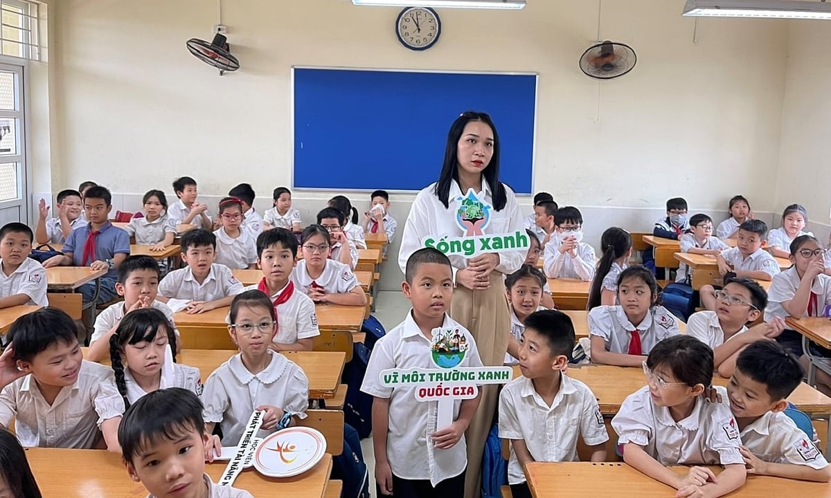 Việc tuyên truyền lối sống xanh, bảo vệ môi trường được đưa vào tuyên truyền cho khối tiểu học. Ảnh: BTC. Việc tuyên truyền lối sống xanh, bảo vệ môi trường được đưa vào tuyên truyền cho khối tiểu học. Ảnh: BTC.