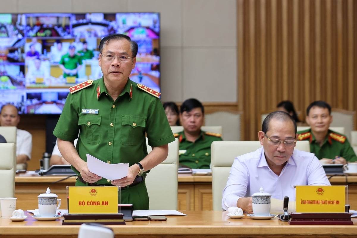 Thượng tướng Nguyễn Văn Long, Thứ trưởng Bộ Công an phát biểu tại hội nghị. Ảnh: VGP.