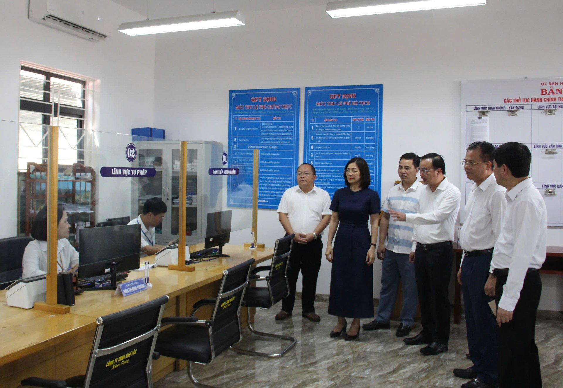 Thành phố Sơn La vận hành thử nghiệm Trung tâm phục vụ hành chính công phường Tô Hiệu. Ảnh: Nguyễn Nga.