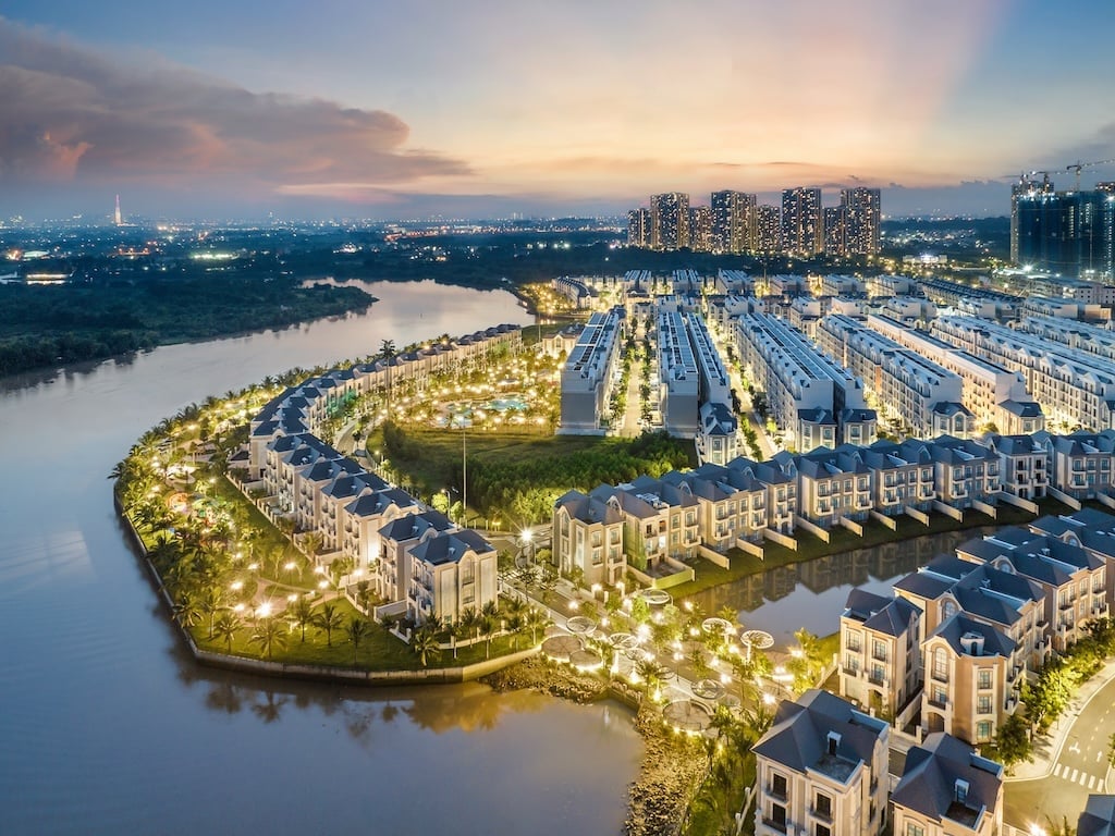 Các đại đô thị có vị trí siêu kết nối, quy hoạch đồng bộ, tiện ích hiện đại luôn dẫn dắt xu hướng dịch chuyển. Các đại đô thị có vị trí siêu kết nối, quy hoạch đồng bộ, tiện ích hiện đại luôn dẫn dắt xu hướng dịch chuyển.