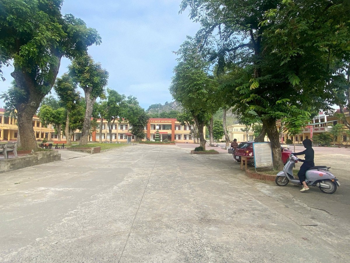Thầy trò Lam Kinh sẵn sàng bước vào kỳ thi tốt nghiệp THPT năm 2025. Ảnh: Mai Anh. Thầy trò Lam Kinh sẵn sàng bước vào kỳ thi tốt nghiệp THPT năm 2025. Ảnh: Mai Anh.