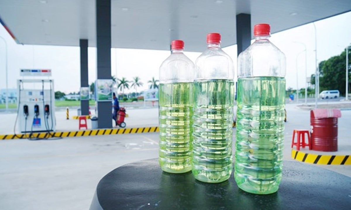 Giá xăng dầu hôm nay 24/6/2025 ở trong nước và thế giới mới nhất Giá xăng dầu hôm nay 24/6/2025 ở trong nước và thế giới mới nhất