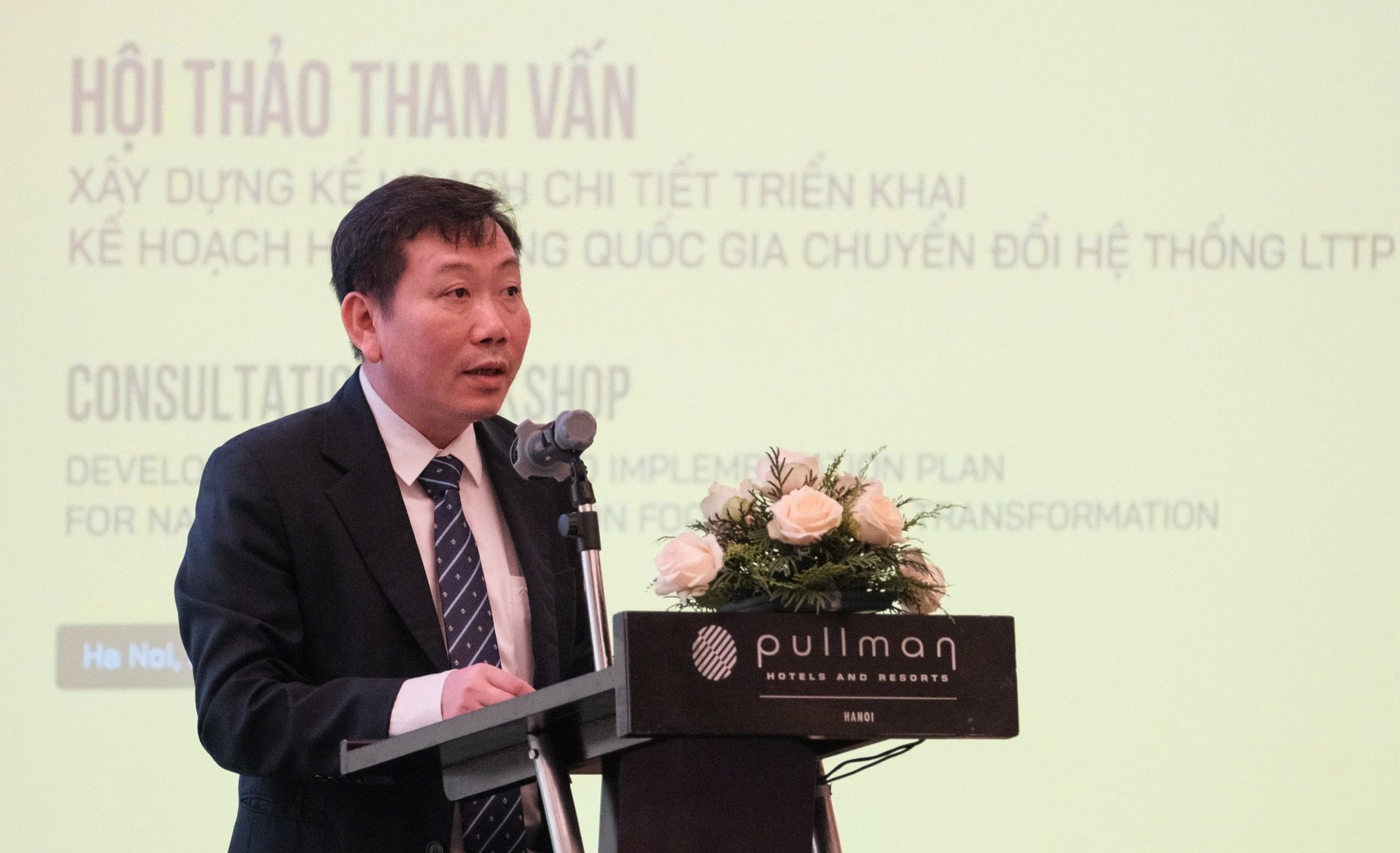Ông Nguyễn Đỗ Anh Tuấn, Vụ trưởng Vụ Hợp tác quốc tế, kêu gọi các bên trong nhóm công tác chuyển đổi hệ thống LTTP cùng hành động, phối hợp chặt chẽ liên ngành, liên cấp. Ảnh: Quỳnh Chi. Ông Nguyễn Đỗ Anh Tuấn, Vụ trưởng Vụ Hợp tác quốc tế, kêu gọi các bên trong nhóm công tác chuyển đổi hệ thống LTTP cùng hành động, phối hợp chặt chẽ liên ngành, liên cấp. Ảnh: Quỳnh Chi.