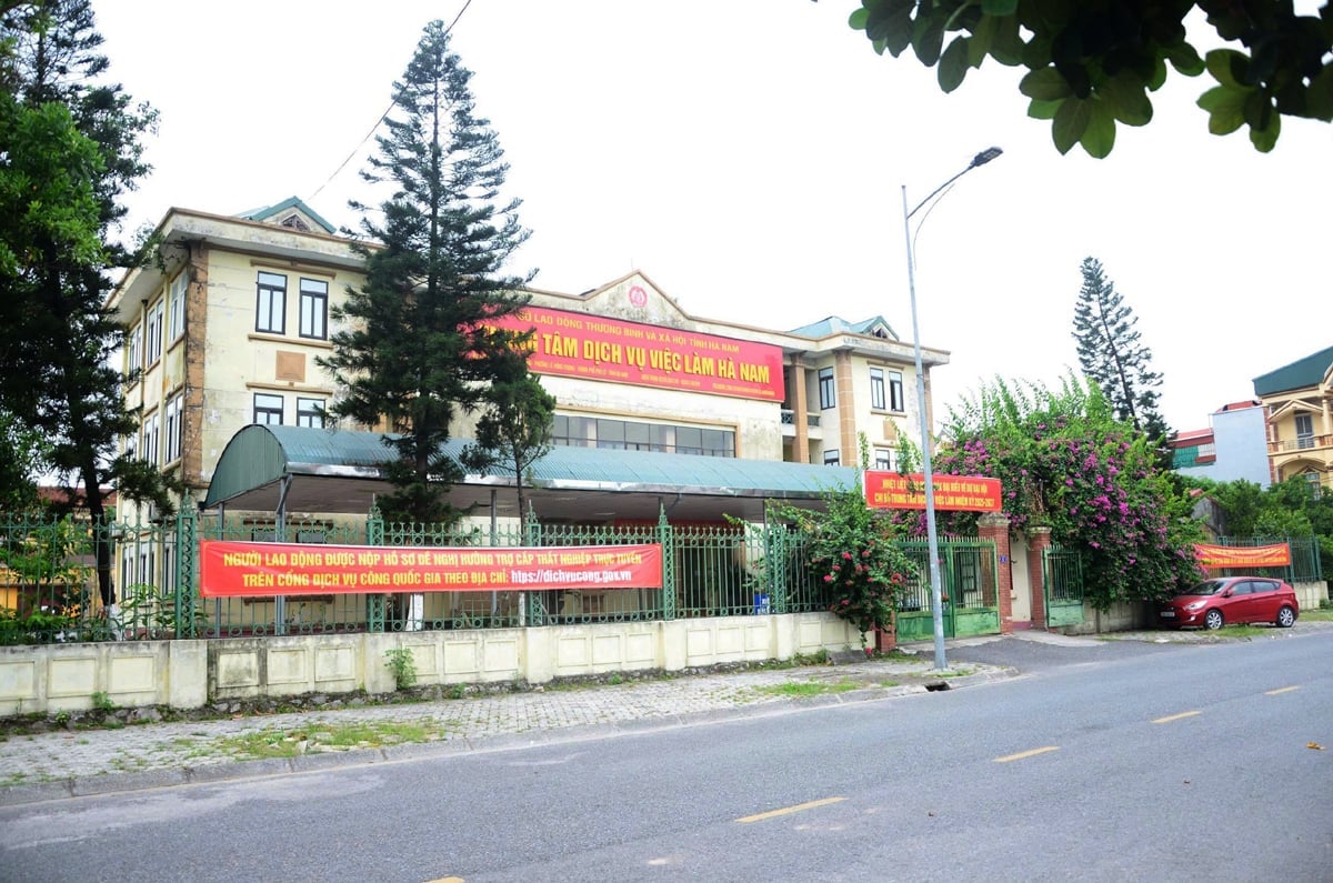 Trụ sở Trung tâm Dịch vụ việc làm tỉnh Hà Nam. Ảnh: Xuân Hà. Trụ sở Trung tâm Dịch vụ việc làm tỉnh Hà Nam. Ảnh: Xuân Hà.