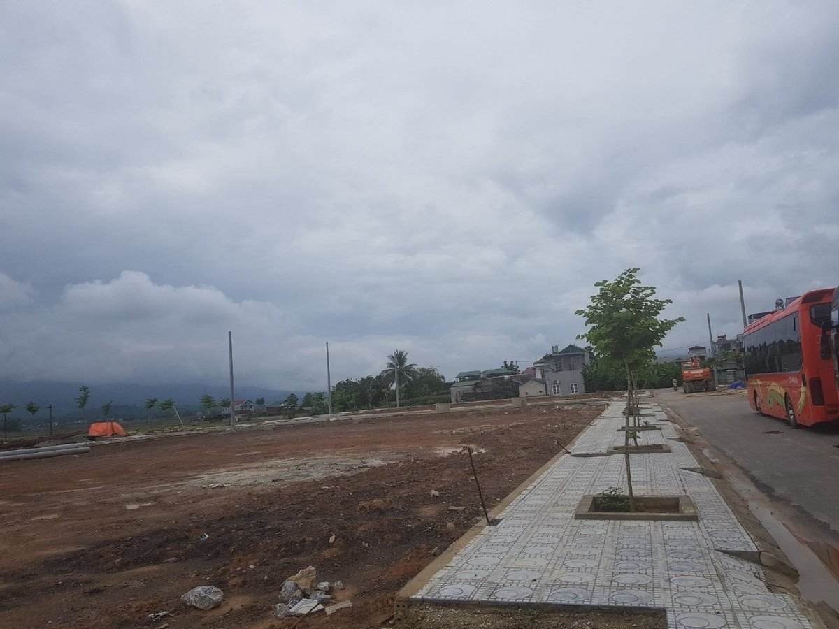 Giao đất cho thuê đất, chuyển mục đích sử dụng đất, được huyện Điện Biên thực hiện chặt chẽ tuân thủ theo quy định của pháp luật. Ảnh: Hoàng Châu. Giao đất cho thuê đất, chuyển mục đích sử dụng đất, được huyện Điện Biên thực hiện chặt chẽ tuân thủ theo quy định của pháp luật. Ảnh: Hoàng Châu.