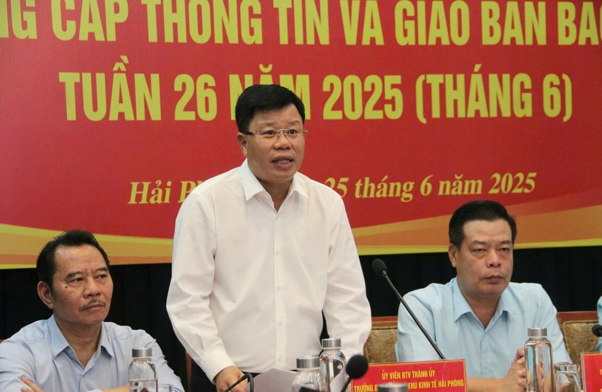 Ông Lê Trung Kiên - Trưởng Ban quản lý Khu kinh tế Hải Phòng thông tin về hội nghị. Ảnh: Hoàng Phong. Ông Lê Trung Kiên - Trưởng Ban quản lý Khu kinh tế Hải Phòng thông tin về hội nghị. Ảnh: Hoàng Phong.